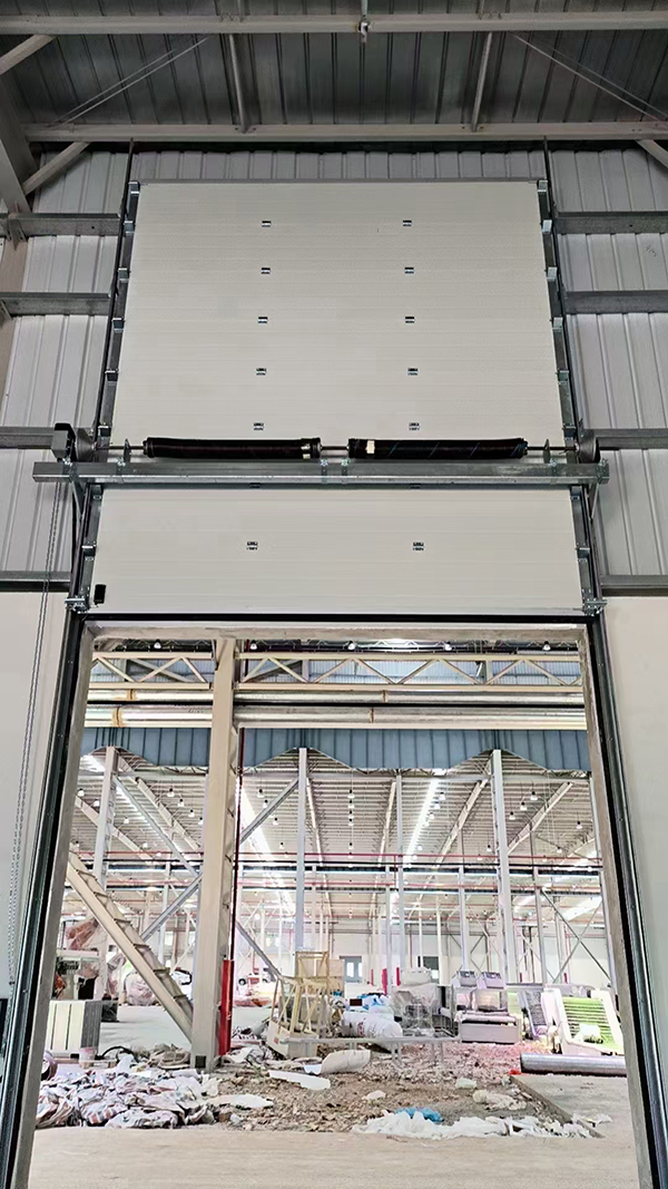 柞水工业提升门