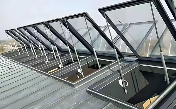 消防柞水排烟窗 消防柞水排烟窗