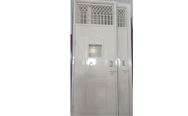 柞水学校教室门