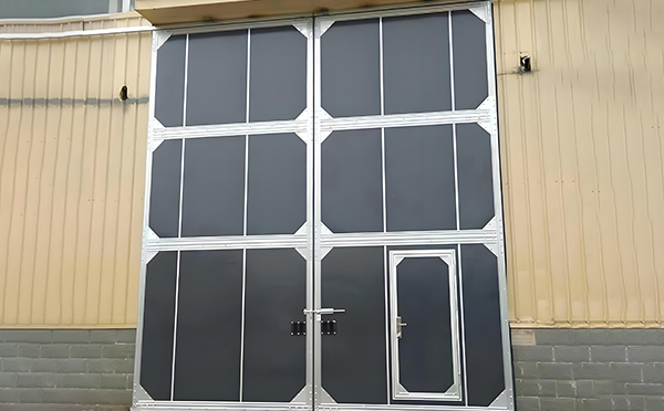 厂房柞水工业门选择与维护全解析：提升效率与安全的关键要素