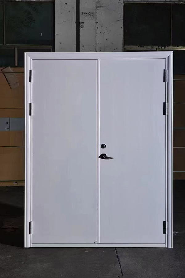 酒店项目完成公共区域柞水防火门布设